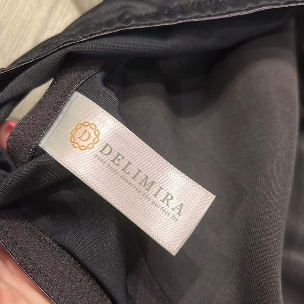 Delimira Front Close Racerback Bra - Picture 7 of 9
